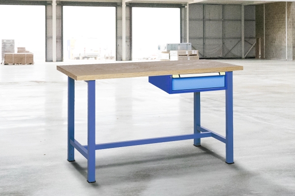 WERKBANK VON THUR METALL H&ouml;henverstellbare Arbeitstische f&uuml;r hohe Belastungen in Werkstatt, Montage und Produktion. Ein robuster und widerstandsf&auml;higer Arbeitsplatz f&uuml;r die Werkstatt.